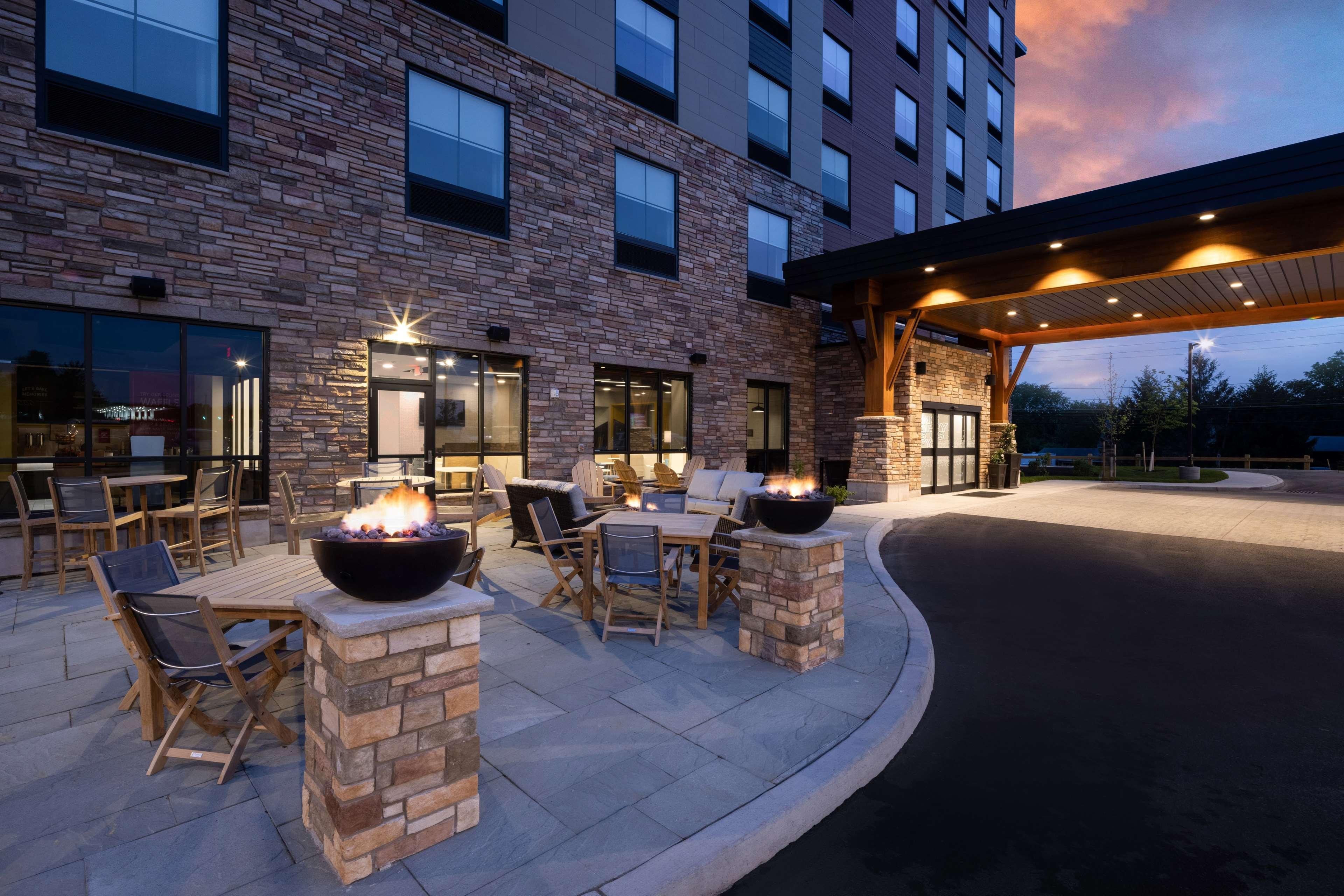 Hampton Inn By Hilton Verona At Turning Stone Εξωτερικό φωτογραφία