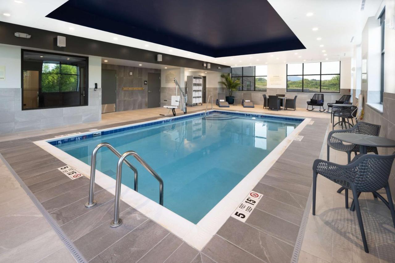 Hampton Inn By Hilton Verona At Turning Stone Εξωτερικό φωτογραφία