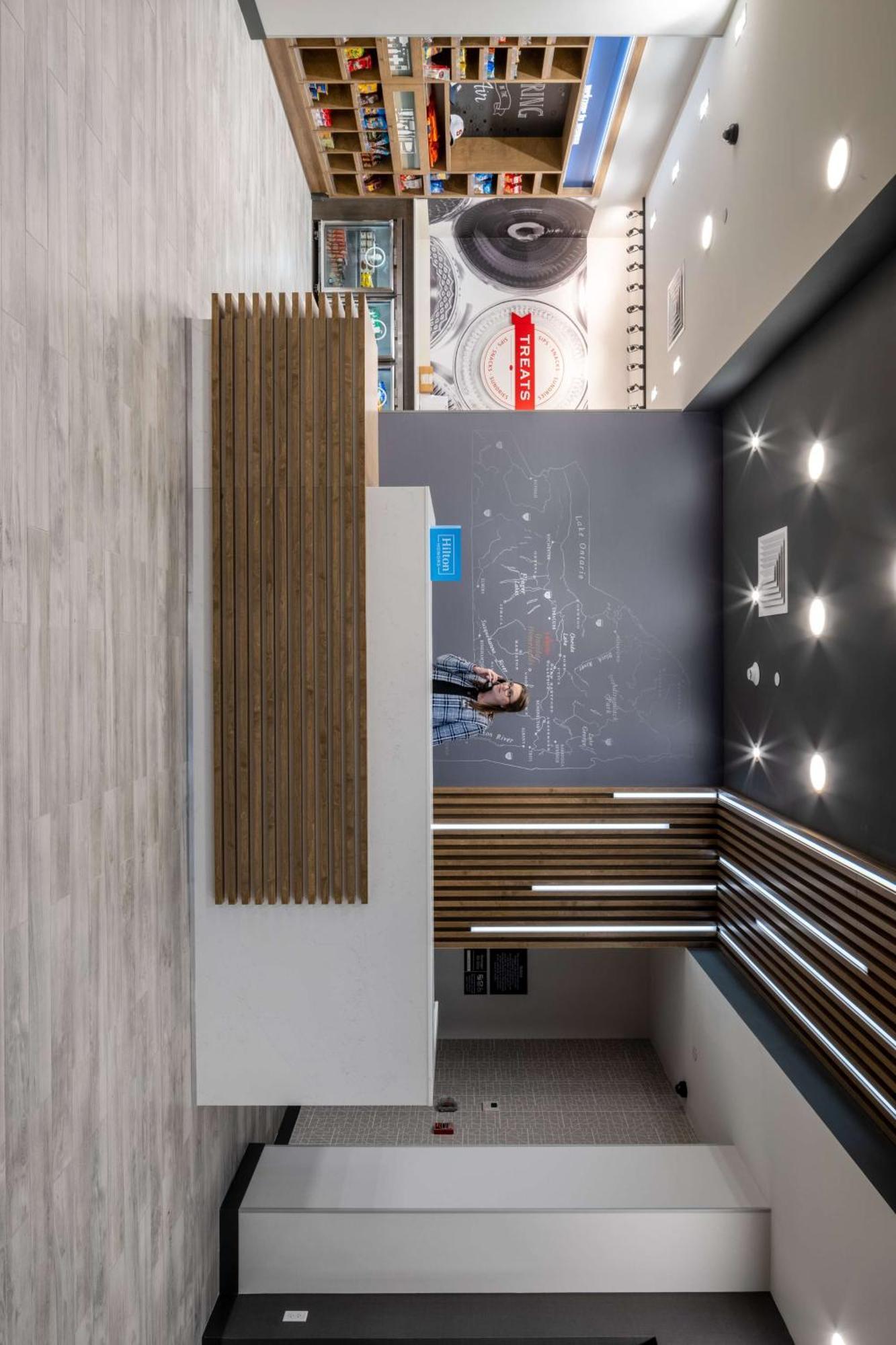 Hampton Inn By Hilton Verona At Turning Stone Εξωτερικό φωτογραφία